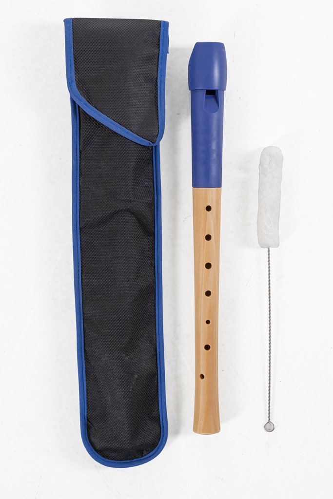 soprano recorder with plastic mouthpiece 